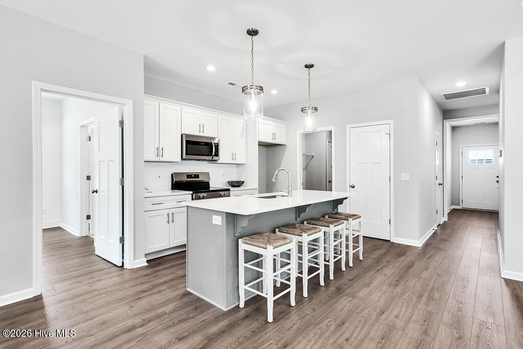 305 Riva Ridge Burgaw, NC 28425 - Photo 13 of 31 Gallery Image 13
