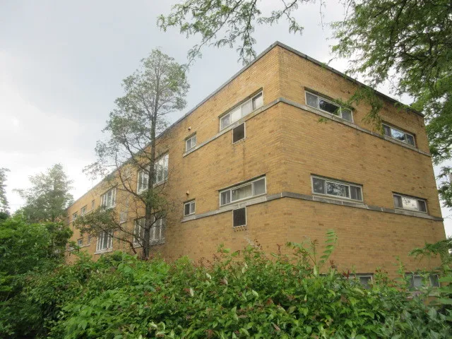 $109,900 | 2012 West 111th Street, Unit 3S, Chicago, IL 60643