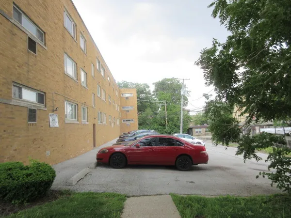 $25,000 | 2012 West 111th Street, Unit 3S, Chicago, IL 60643