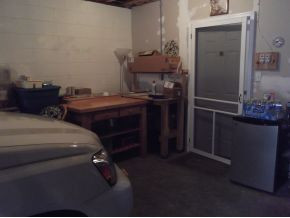 585 Gray Road Greeneville, TN 37743 - Photo 20 of 24 Garage wstorageDr to inside