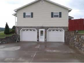 585 Gray Road Greeneville, TN 37743 - Photo 23 of 24 2 Car Drive Under Garage