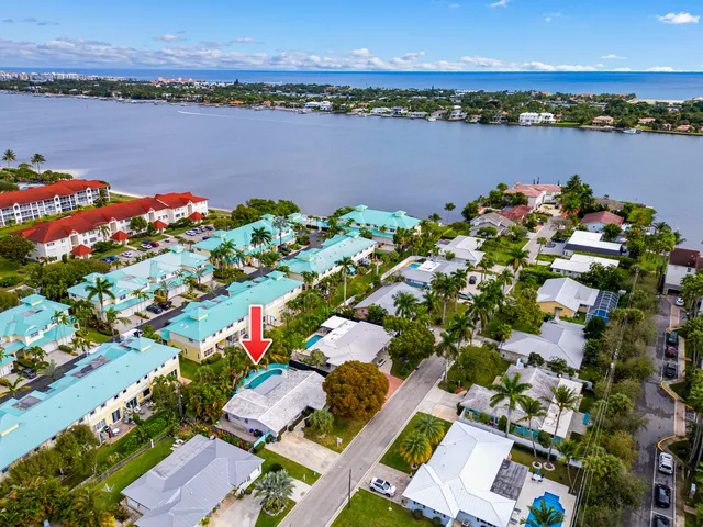 $4,500 | 113 Park Lane East, Hypoluxo, FL 33462