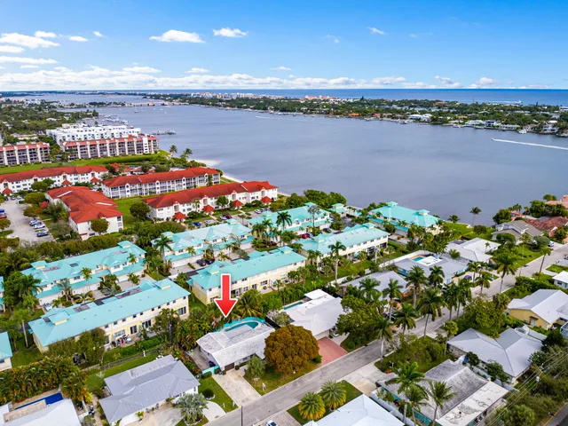 $4,500 | 113 Park Lane East, Hypoluxo, FL 33462