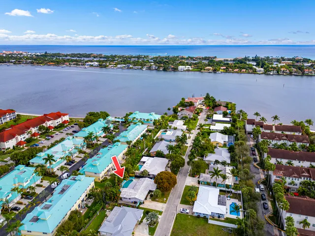 $4,500 | 113 Park Lane East, Hypoluxo, FL 33462