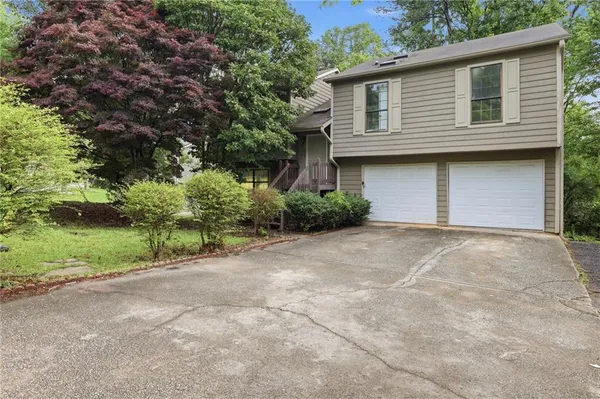 $280,000 | 1648 Olde Oak Drive, Lithia Springs, GA 30122