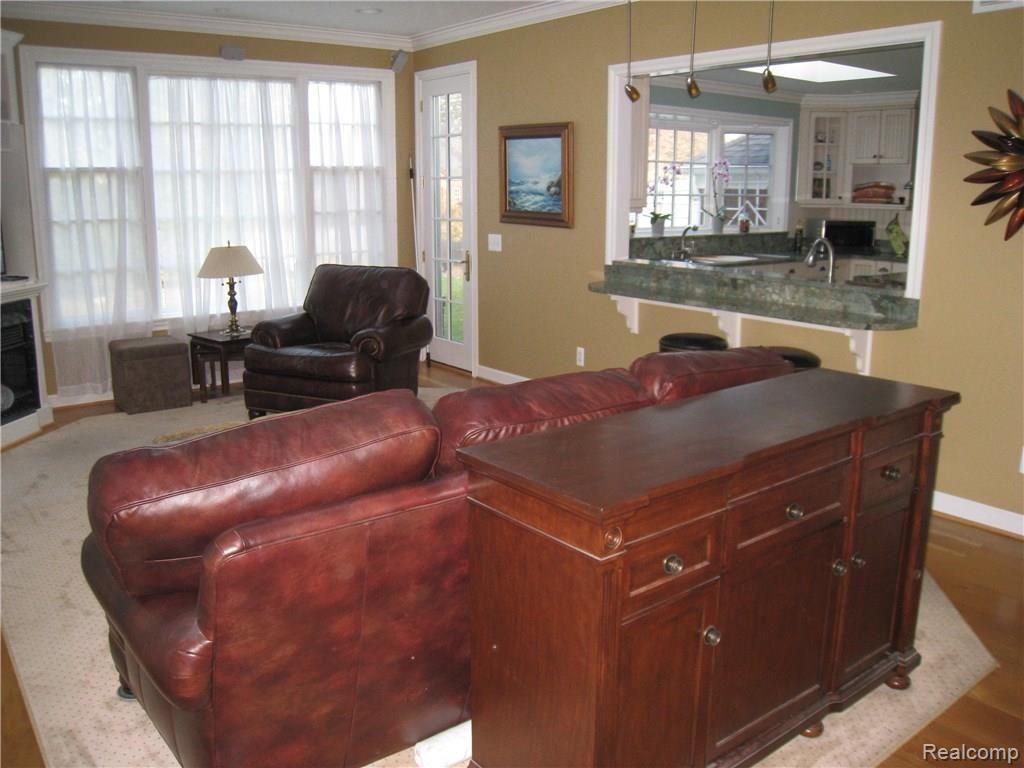 1112 Harvard Road Grosse Pointe, MI 48230 - Photo 14 of 28 Family Room
