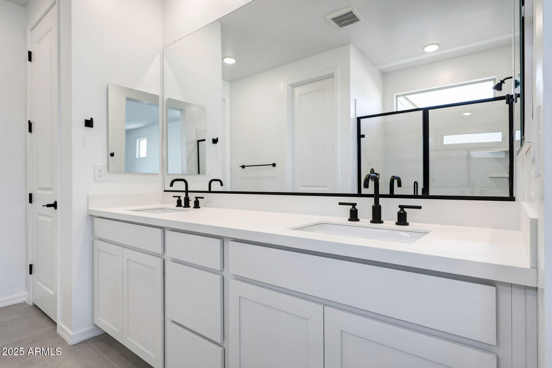 24180 West Raymond Street Buckeye, AZ 85326 - Photo 11 of 17 PHX_Tyler_Lot 2034_Cobalt_24180_Ownerssi