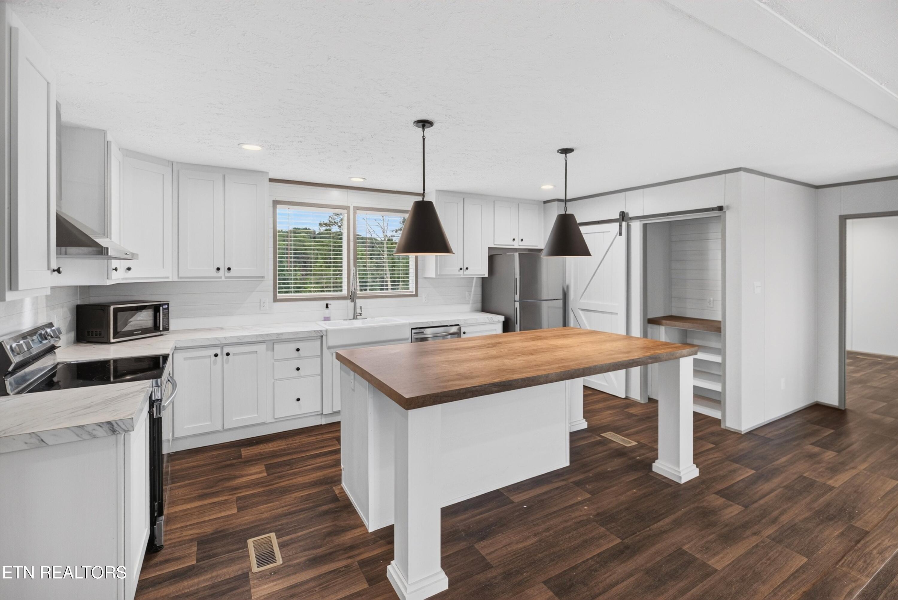 245 Laura Boling Loop Road Strawberry Plains, TN 37871 - Photo 12 of 30 009-245LauraBolingLoopRoad-StrawberryPla