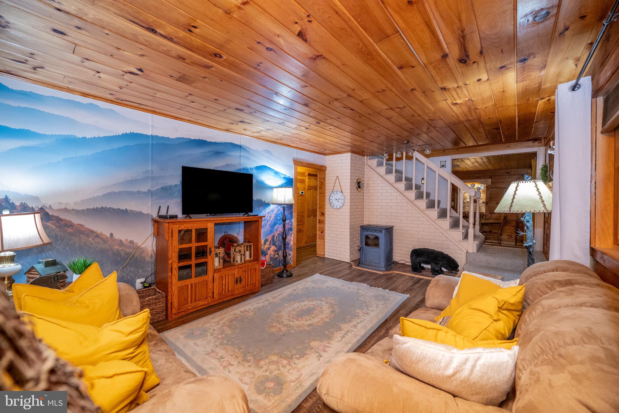 482 Pergin Farm Road Oakland, MD 21550 - Photo 5 of 48 Gallery Image 5