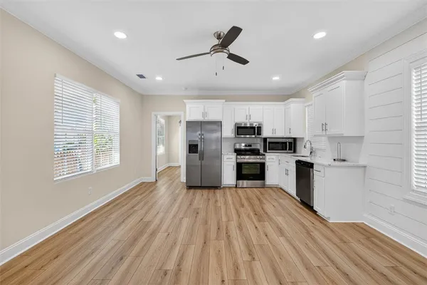 $2,200 | 204 Palm Street, St. Simons Island, GA 31522