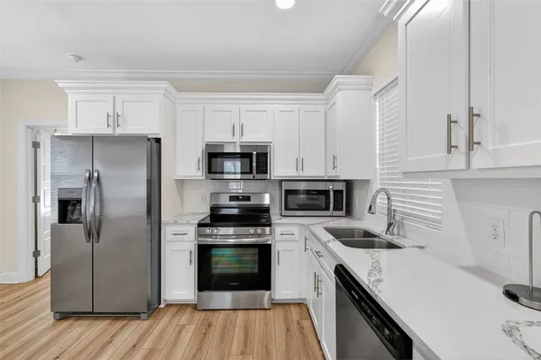 $2,200 | 204 Palm Street, St. Simons Island, GA 31522