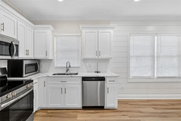 $2,200 | 204 Palm Street, St. Simons Island, GA 31522