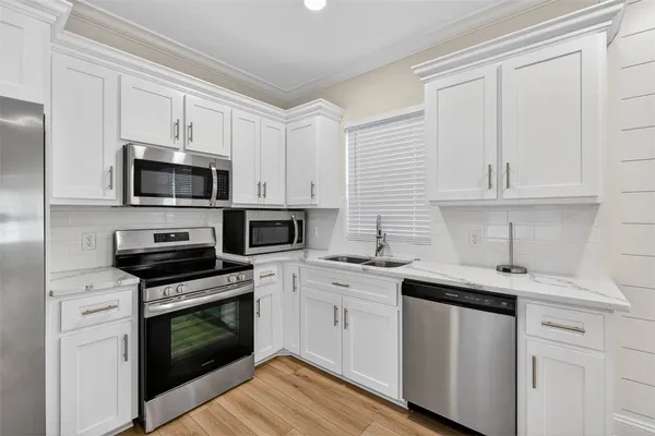 $2,200 | 204 Palm Street, St. Simons Island, GA 31522