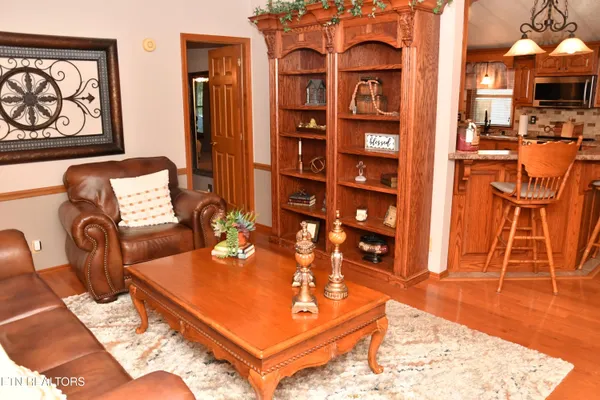 $240,000 | 129 Lower Gibson Lane, Middlesboro, KY 40965