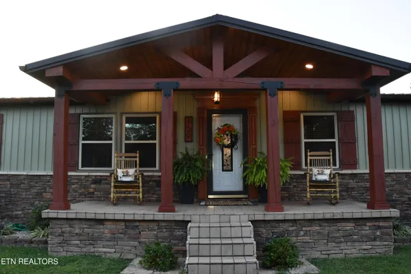 $240,000 | 129 Lower Gibson Lane, Middlesboro, KY 40965