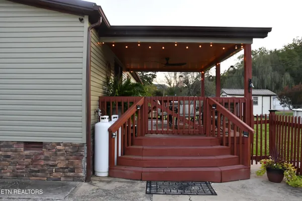 $240,000 | 129 Lower Gibson Lane, Middlesboro, KY 40965