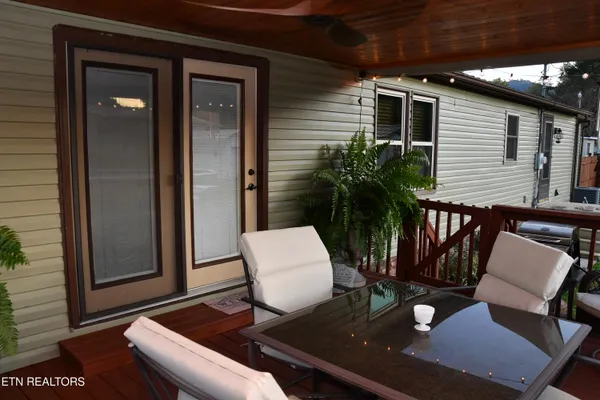 $240,000 | 129 Lower Gibson Lane, Middlesboro, KY 40965