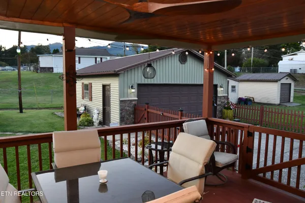 $240,000 | 129 Lower Gibson Lane, Middlesboro, KY 40965