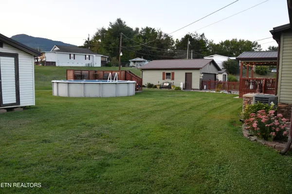 $240,000 | 129 Lower Gibson Lane, Middlesboro, KY 40965