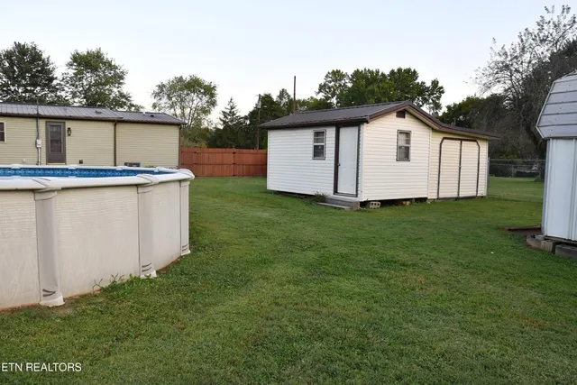 $240,000 | 129 Lower Gibson Lane, Middlesboro, KY 40965