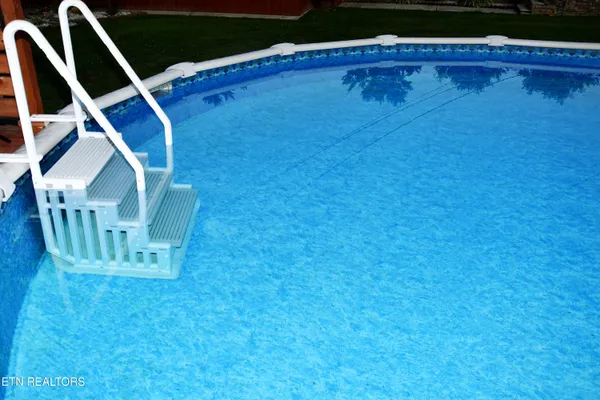 $240,000 | 129 Lower Gibson Lane, Middlesboro, KY 40965