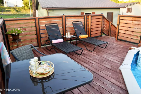 $240,000 | 129 Lower Gibson Lane, Middlesboro, KY 40965