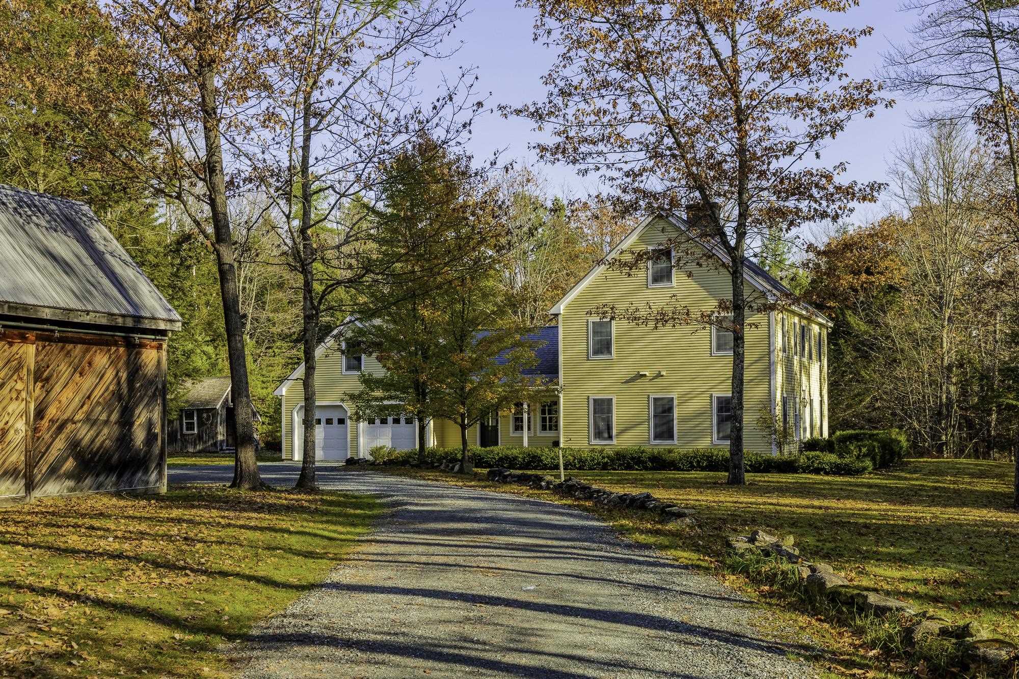 307 Remick Road Hartford, VT 05001 - Photo 3 of 45