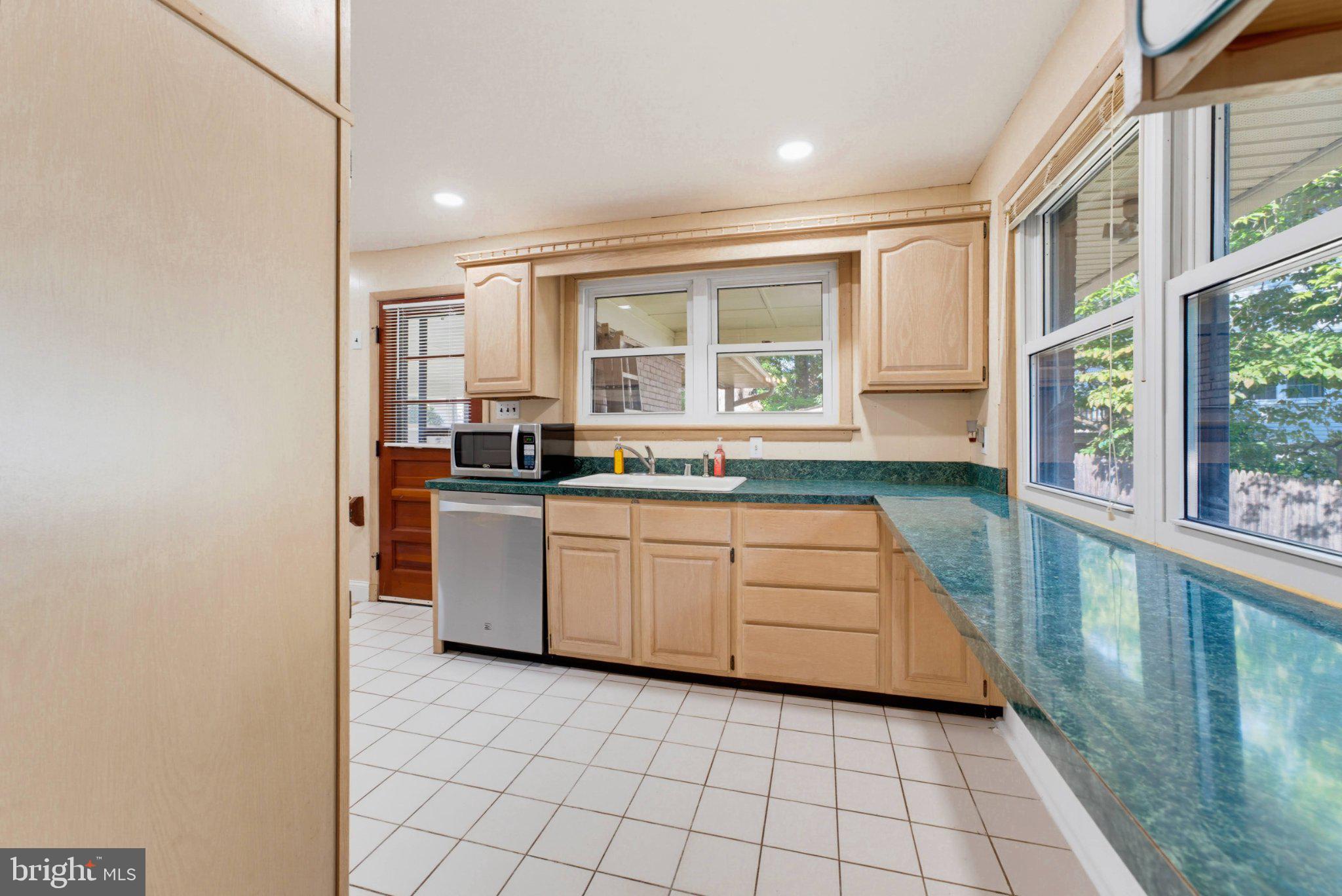 5246 Guinea Road Burke, VA 22015 - Photo 22 of 51 Gallery Image 22