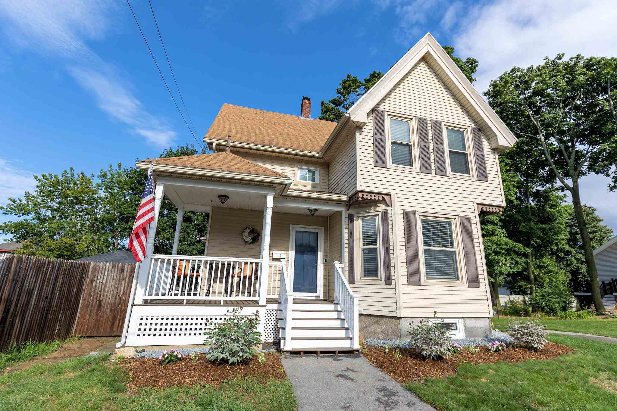 113 Riley Avenue Manchester, NH 03103 - Photo 1 of 40