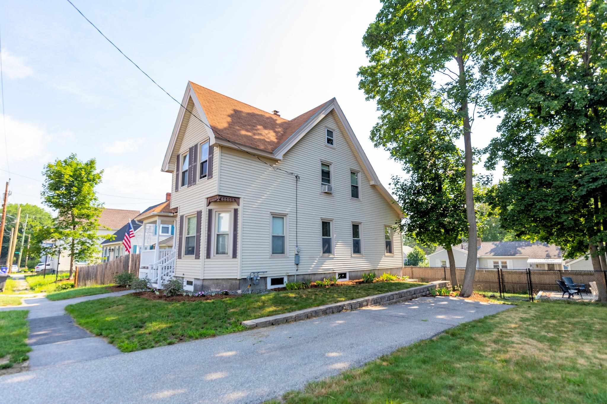 113 Riley Avenue Manchester, NH 03103 - Photo 4 of 40