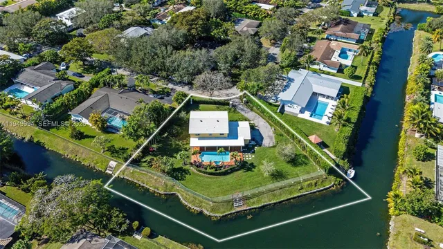 $2,499,000 | Pinecrest, Pinecrest, FL 33156