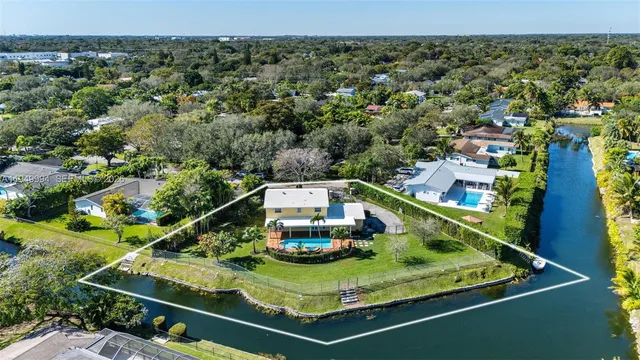 $2,499,000 | Pinecrest, Pinecrest, FL 33156