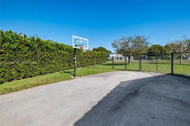 $2,499,000 | Pinecrest, Pinecrest, FL 33156