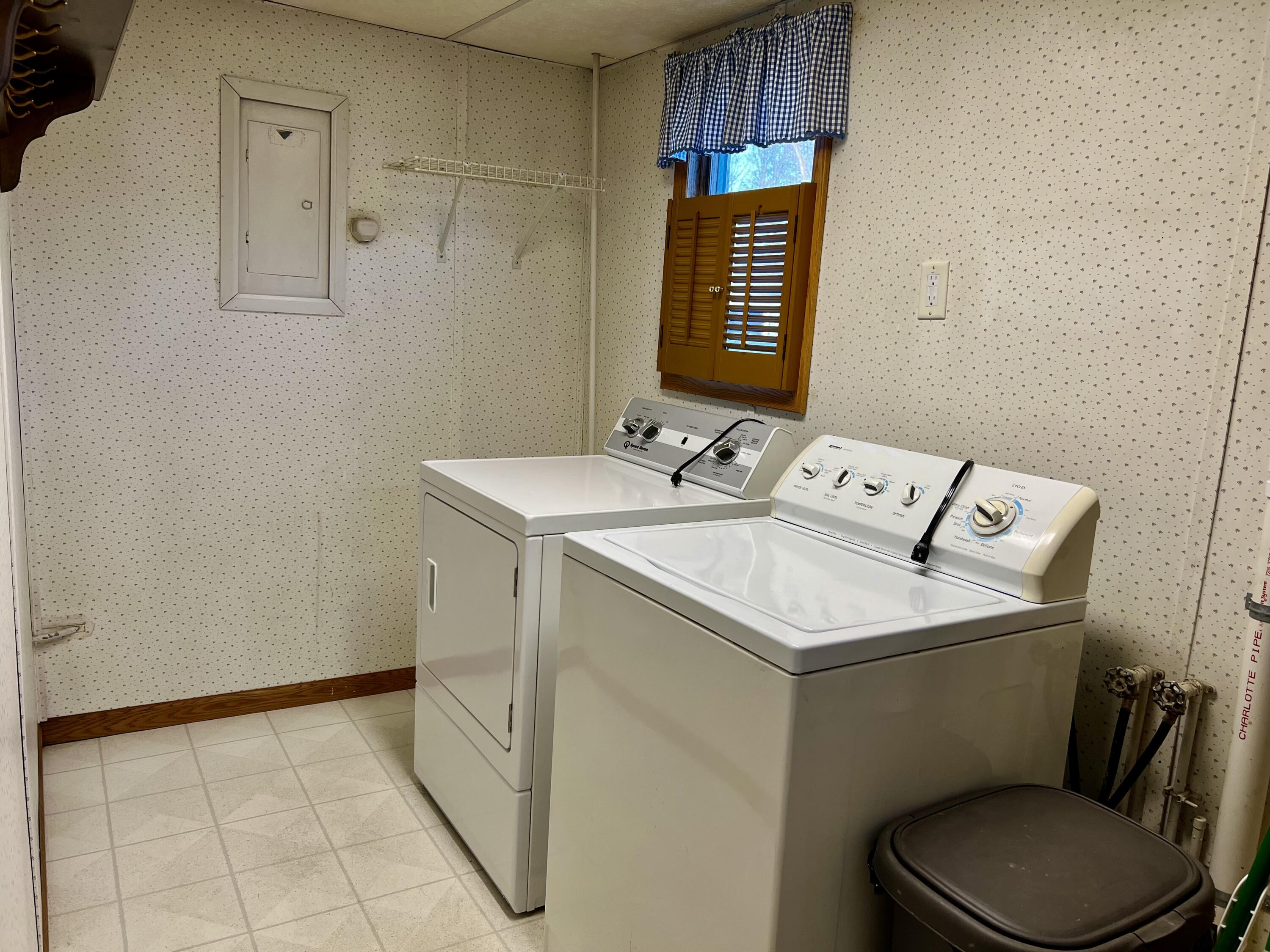 719 North Indiana Street Griffith, IN 46319 - Photo 24 of 24 3000x2250