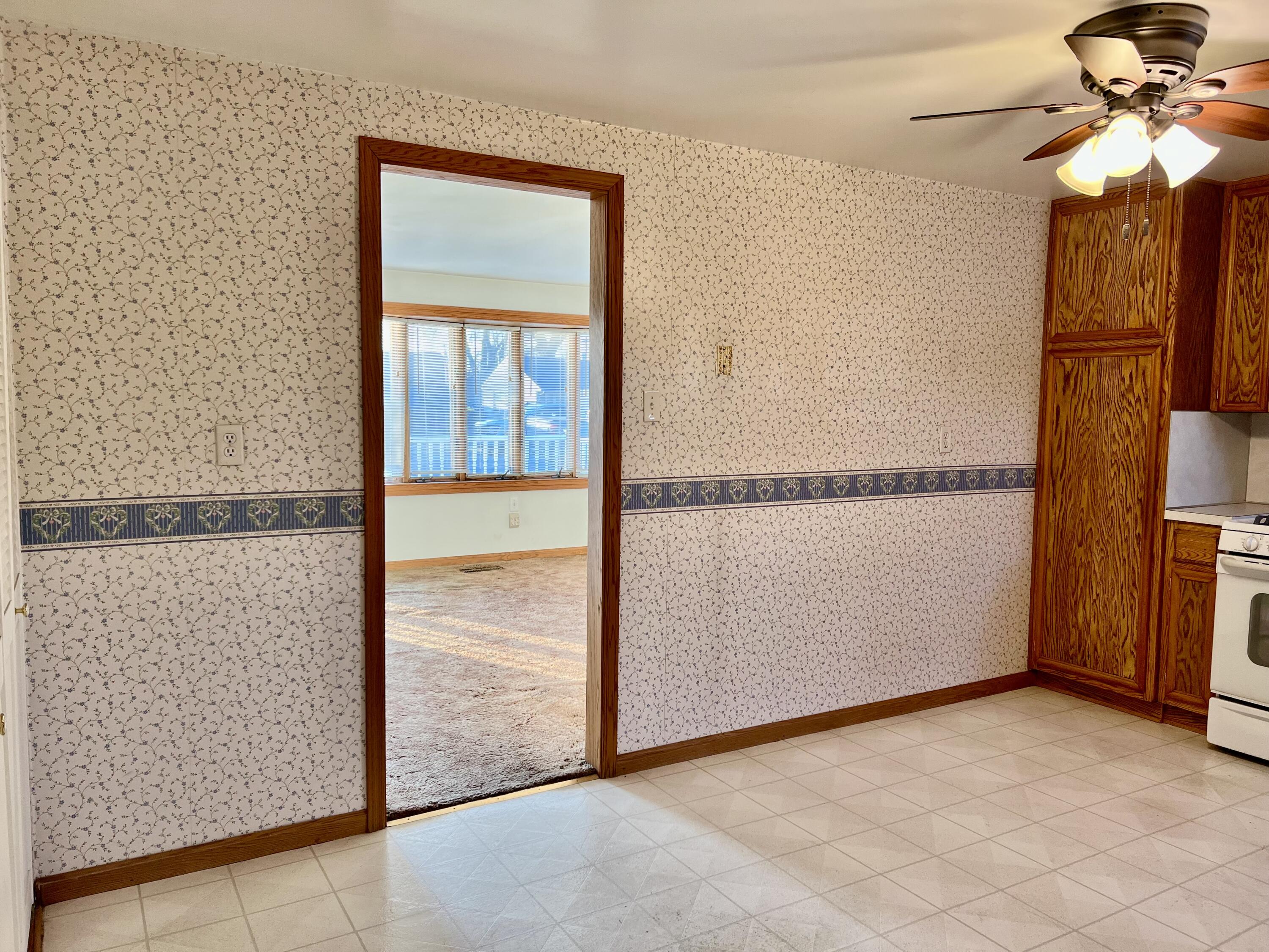 719 North Indiana Street Griffith, IN 46319 - Photo 10 of 24 3000x2250