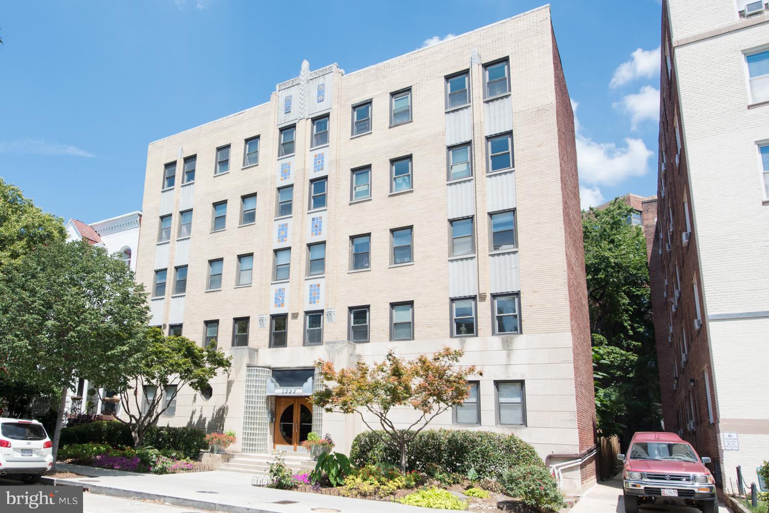 1727 R Street Northwest, Unit 202 Washington, DC 20009 - Photo 1 of 24 a front view of a building