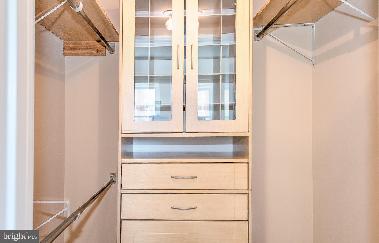1727 R Street Northwest, Unit 202 Washington, DC 20009 - Photo 20 of 24 a view of a closet