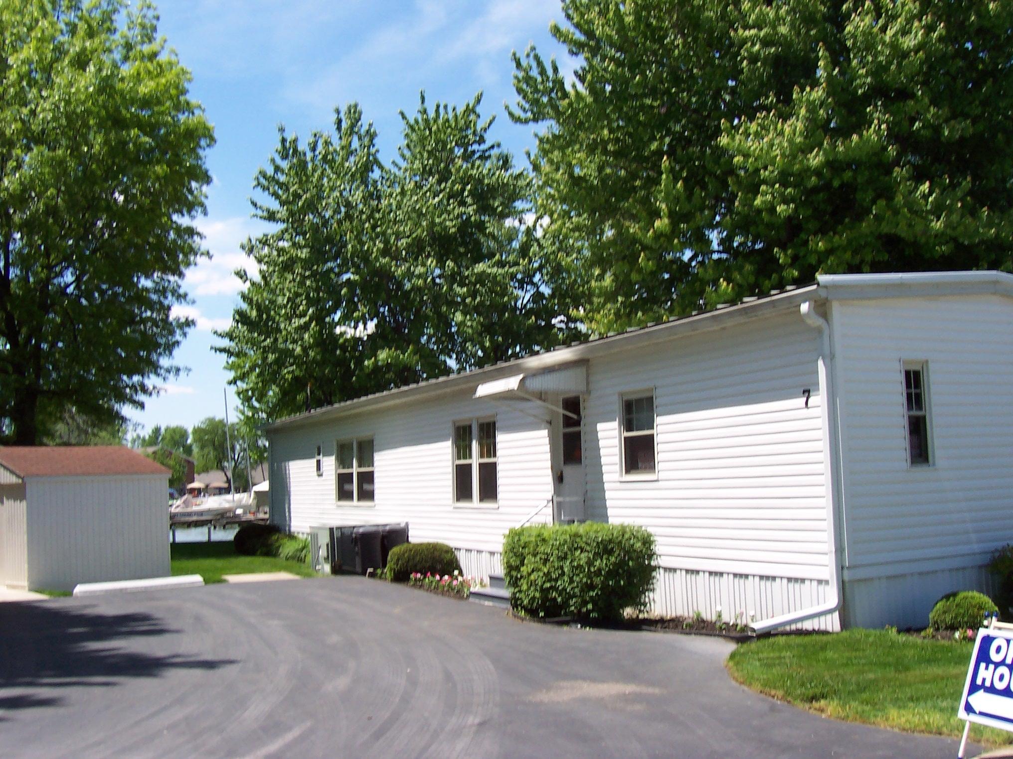 7 Beatley's Holiday Harbor, Unit 7 Russells Point, OH 43348 - Photo 3 of 18