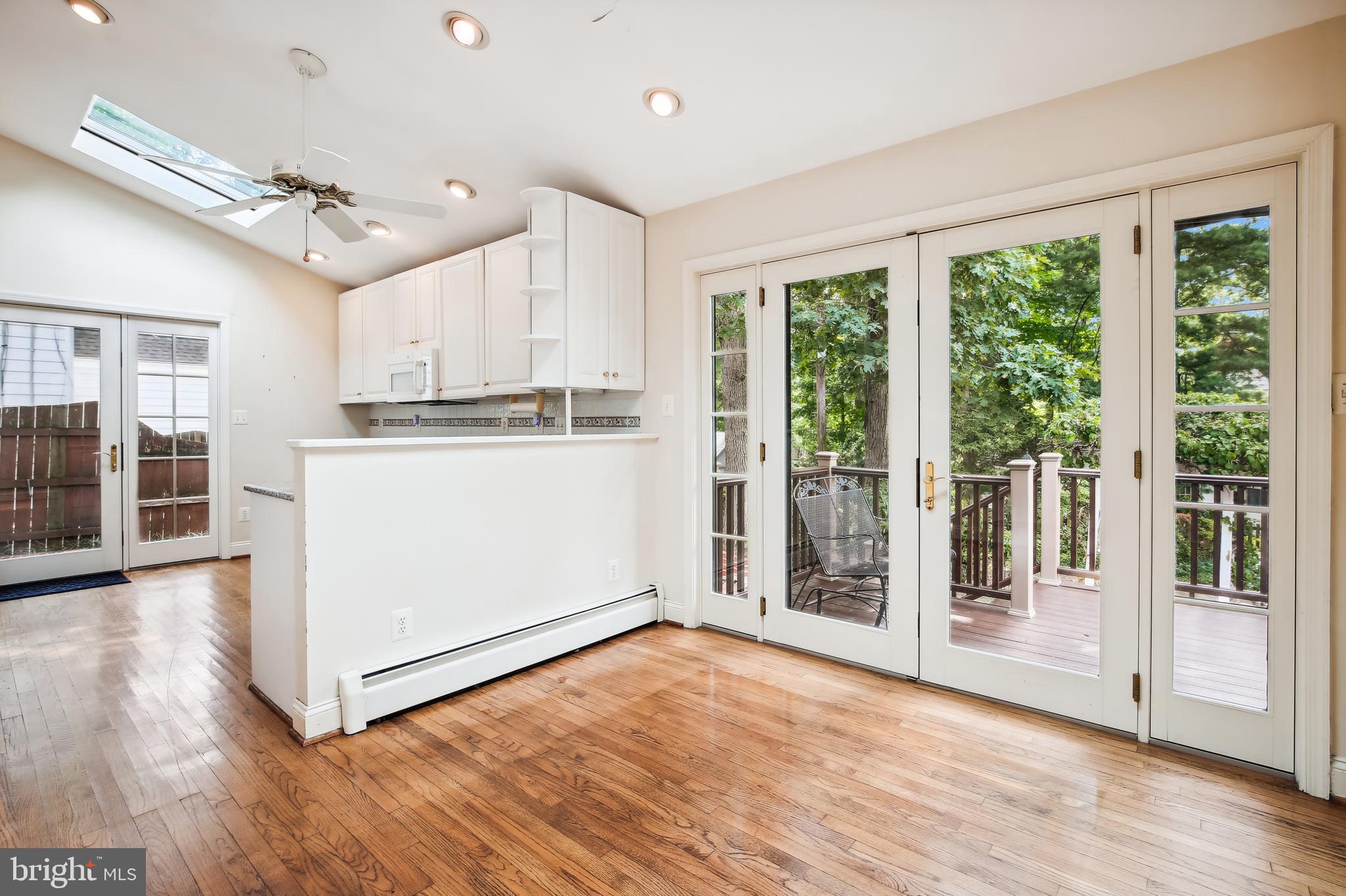 3304 Circle Hill Road Alexandria, VA 22305 - Photo 14 of 59 Kitchen Breakfast Area