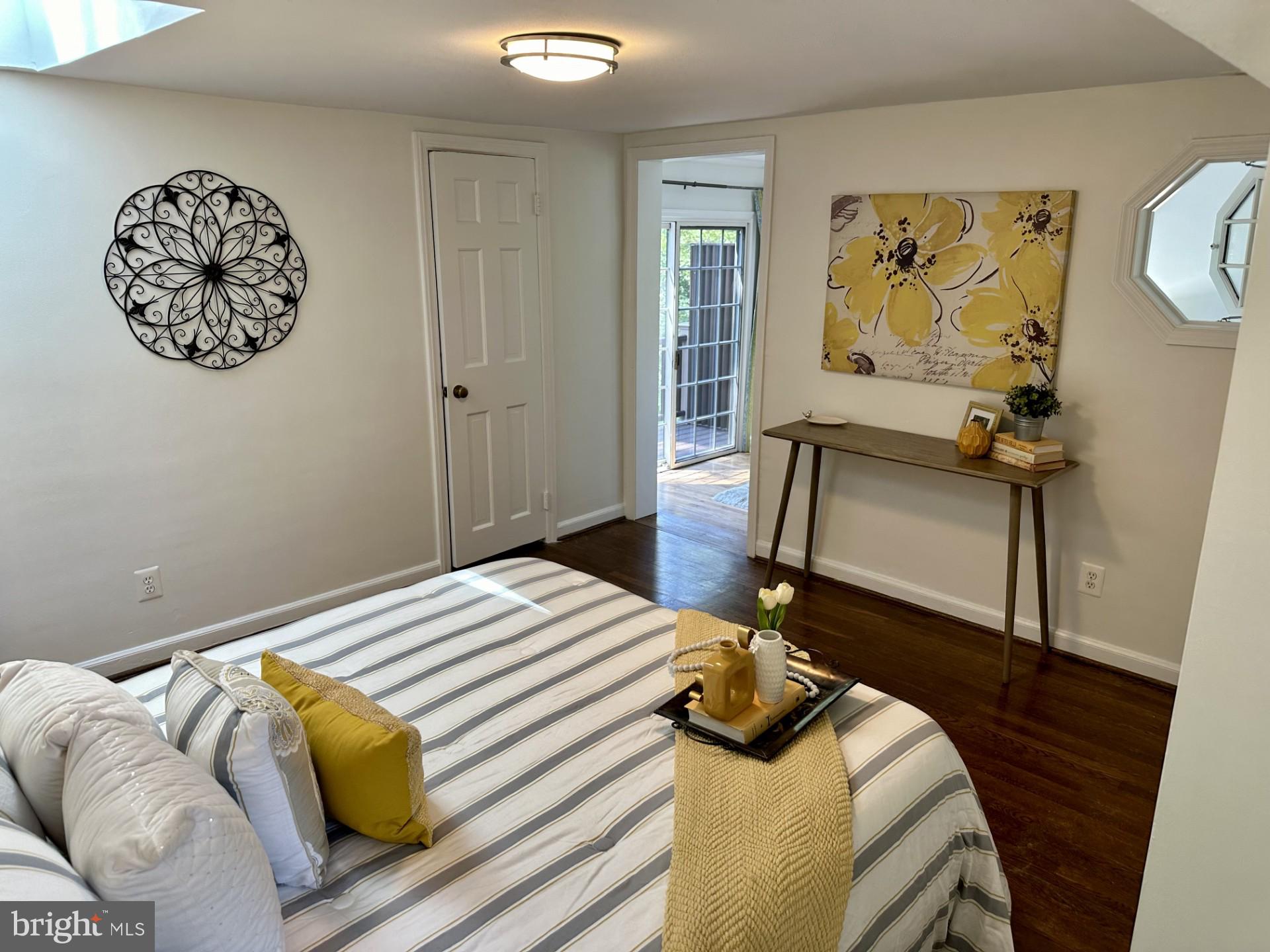 3304 Circle Hill Road Alexandria, VA 22305 - Photo 22 of 59 Primary Bedroom