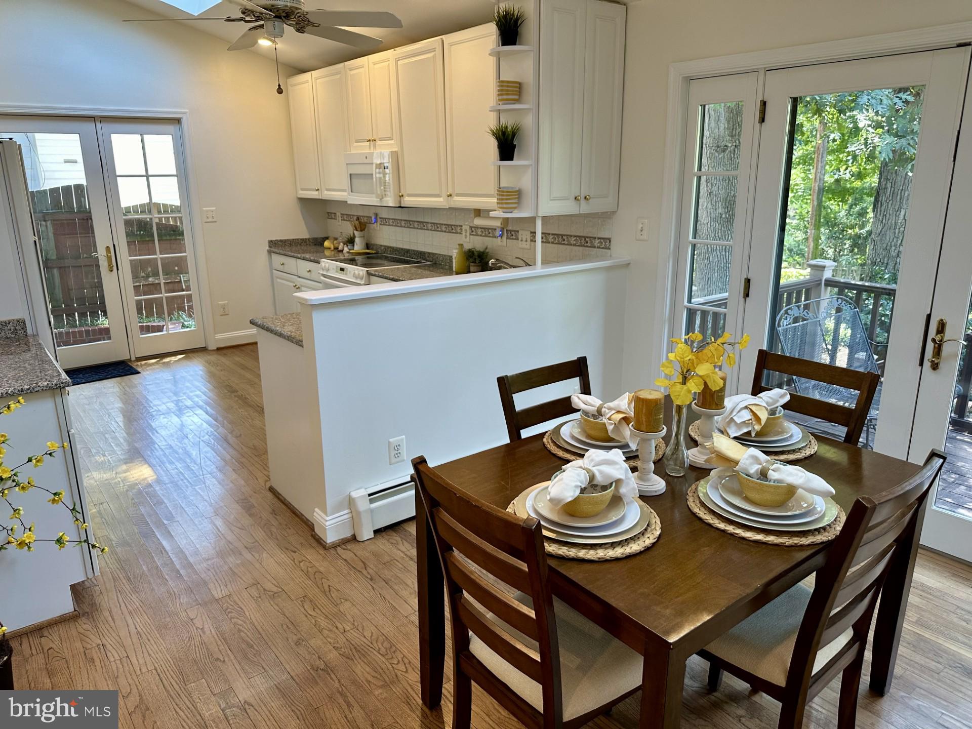 Breakfast Room