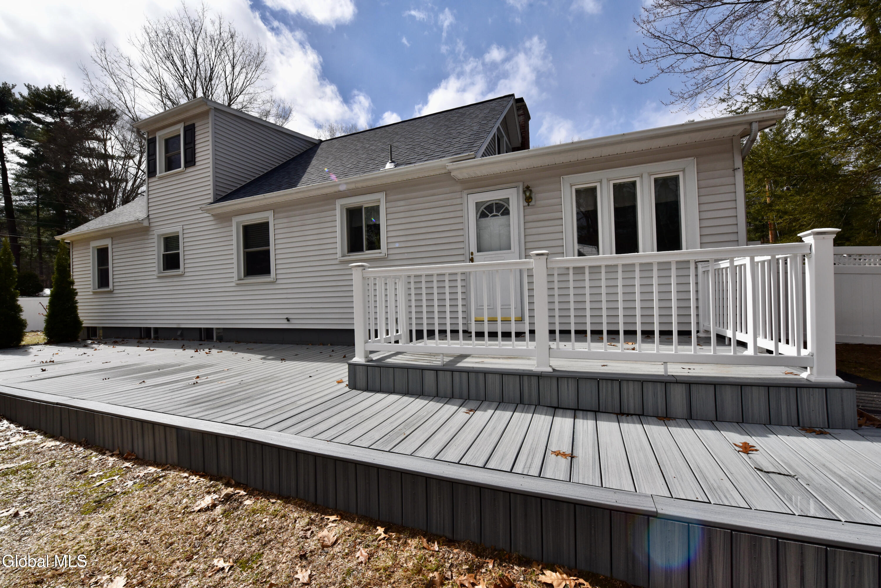 23 New Castle Road Halfmoon, NY 12065 - Photo 61 of 62 23NewcastleRdBackDeckSun