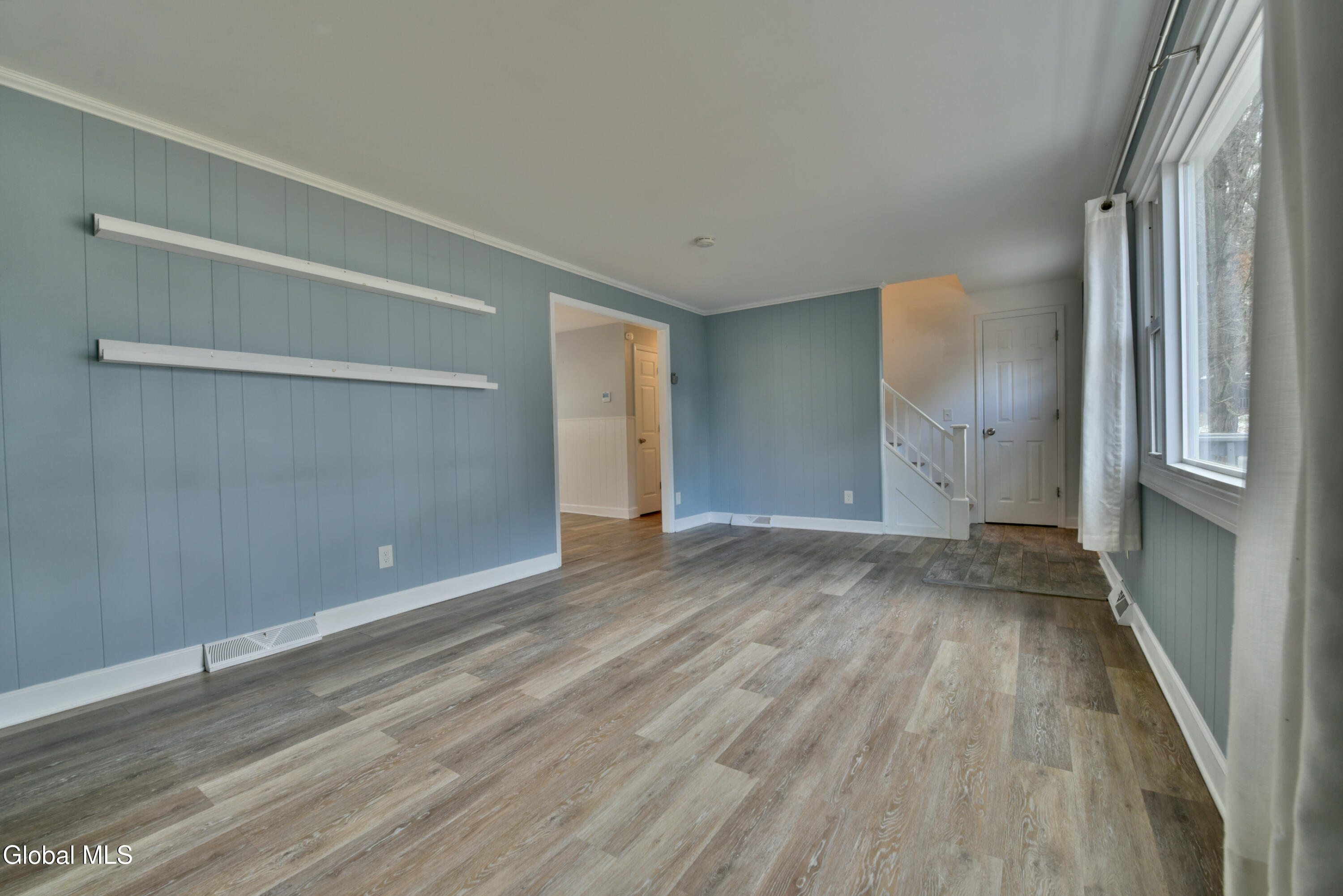 23 New Castle Road Halfmoon, NY 12065 - Photo 7 of 62 23NewcastleRdLRStairs