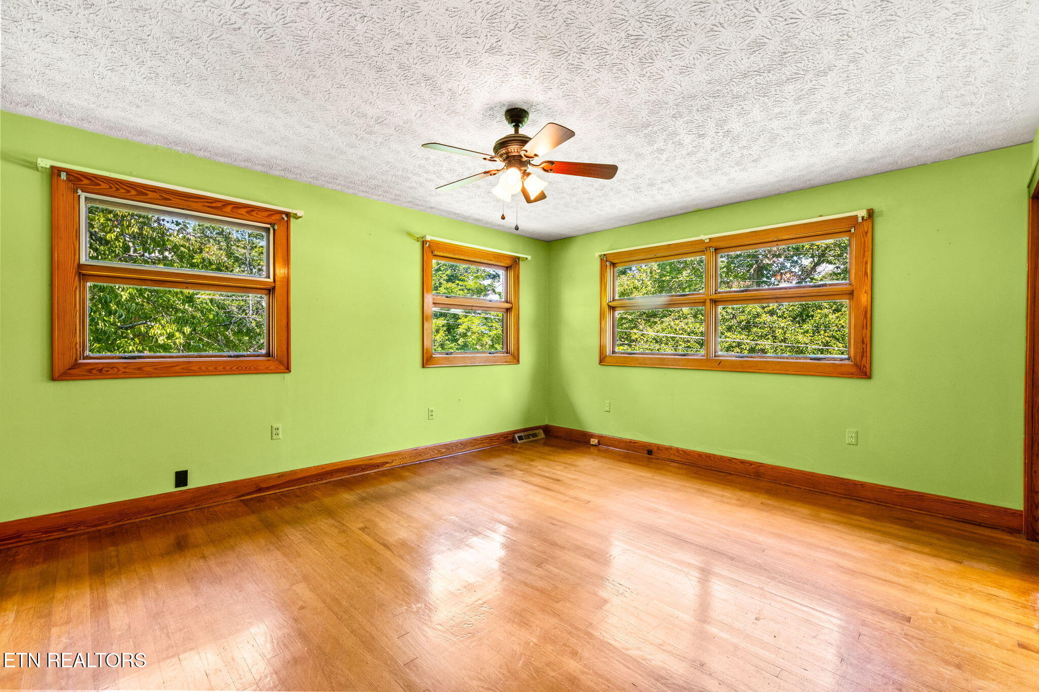 505 Claiborne Road La Follette, TN 37766 - Photo 27 of 59 31-web-or-mls-claiborne