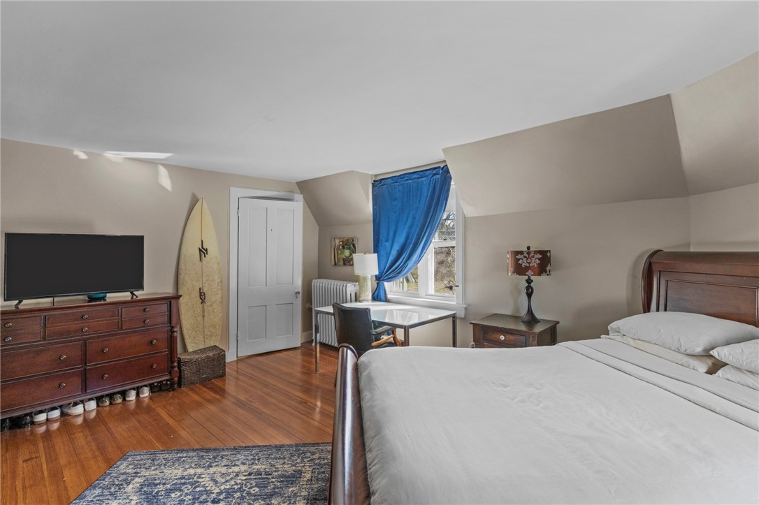 569 Spring Street, Unit 3 Newport, RI 02840 - Photo 24 of 32