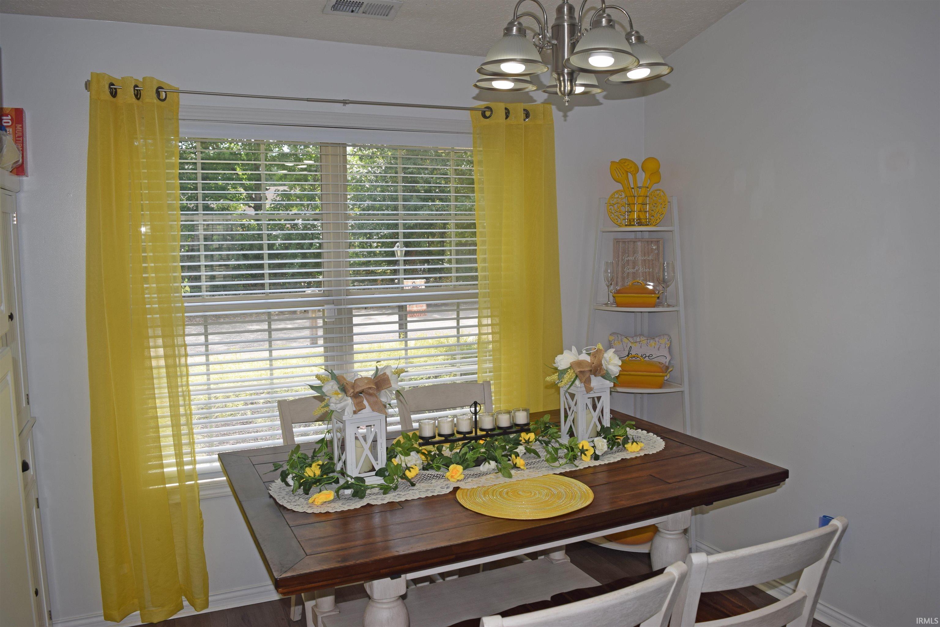 200 East Evergreen Road Evansville, IN 47711 - Photo 3 of 36 Gallery Image 3