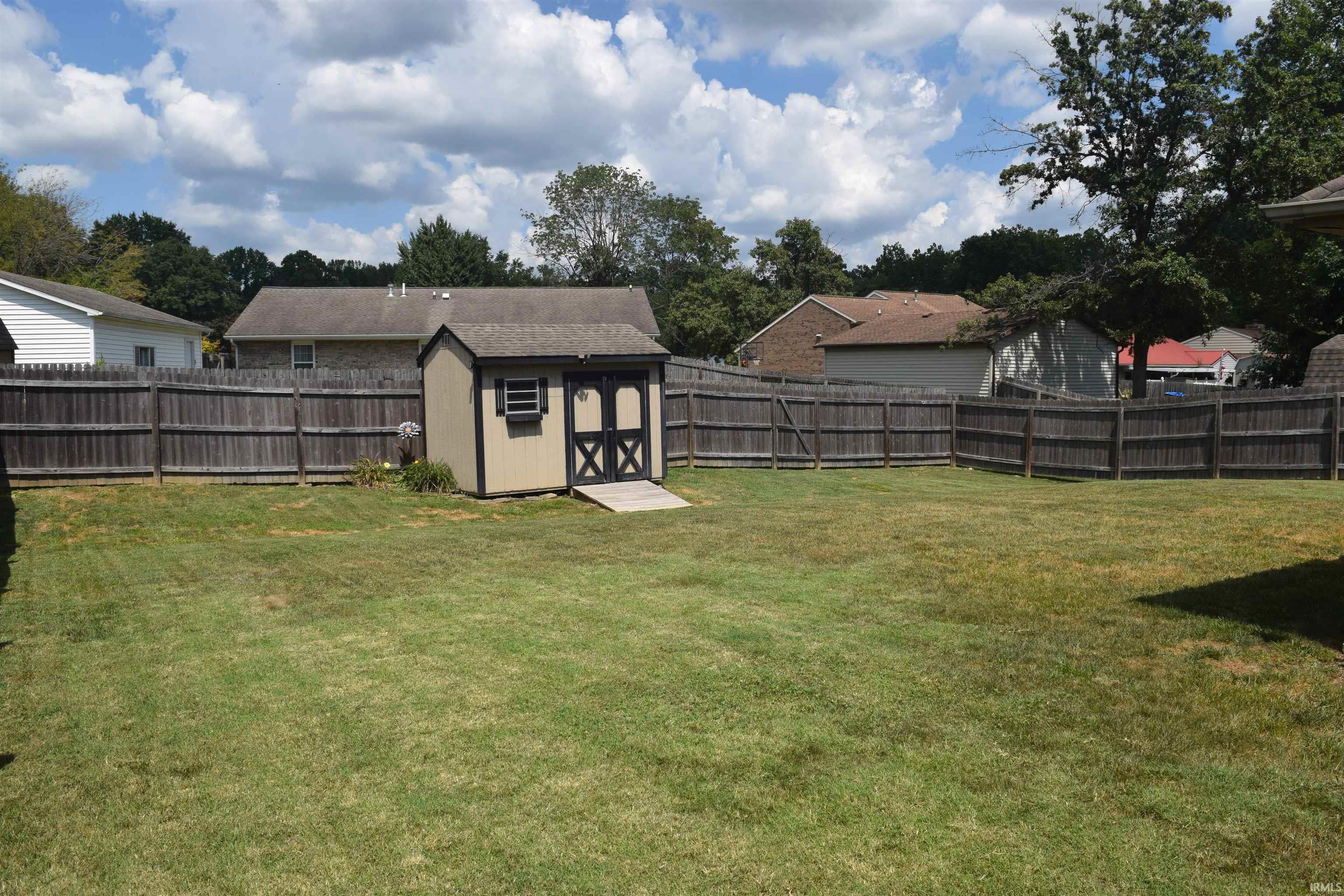 200 East Evergreen Road Evansville, IN 47711 - Photo 32 of 36 Gallery Image 32