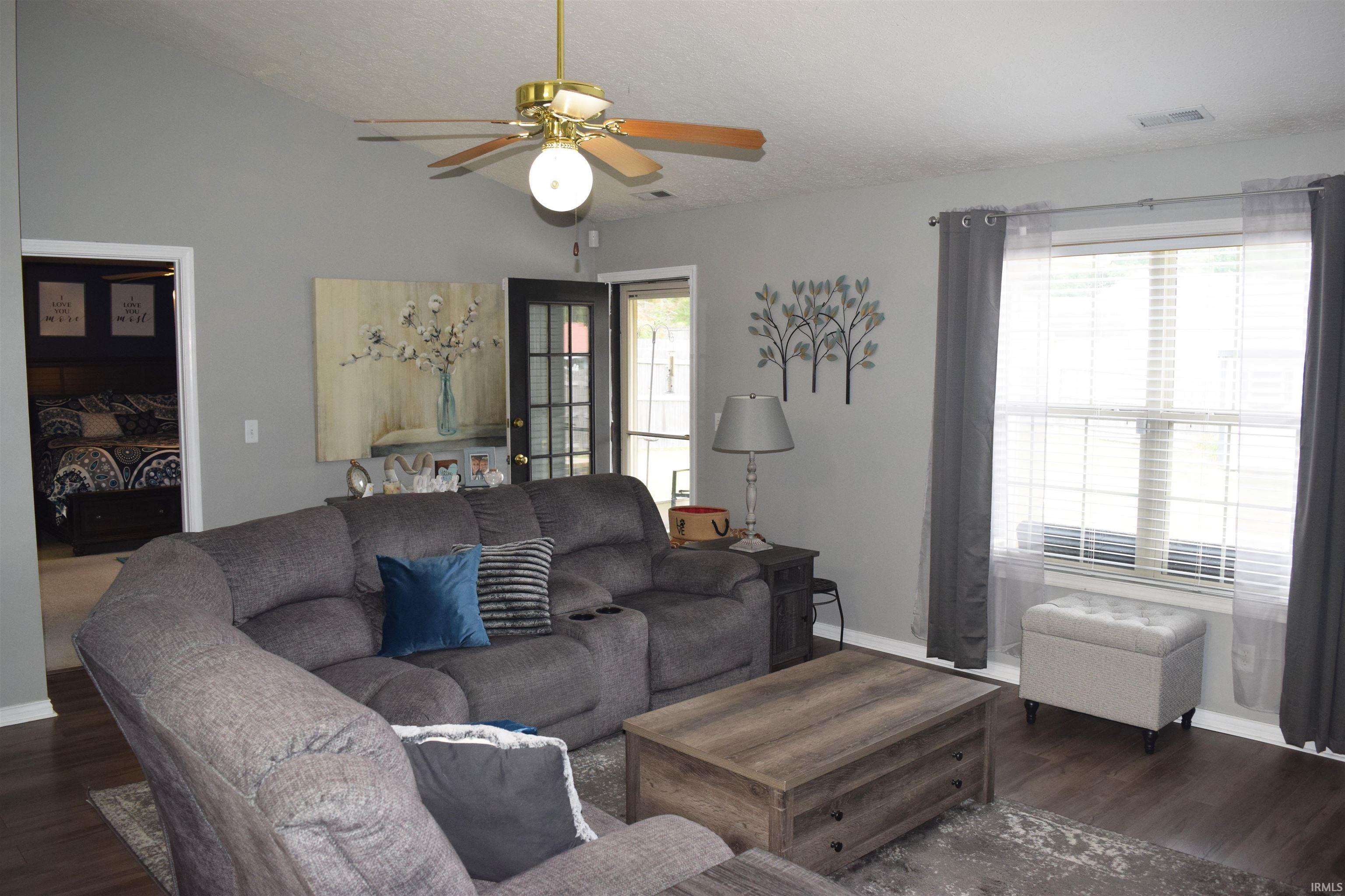 200 East Evergreen Road Evansville, IN 47711 - Photo 10 of 36 Gallery Image 10