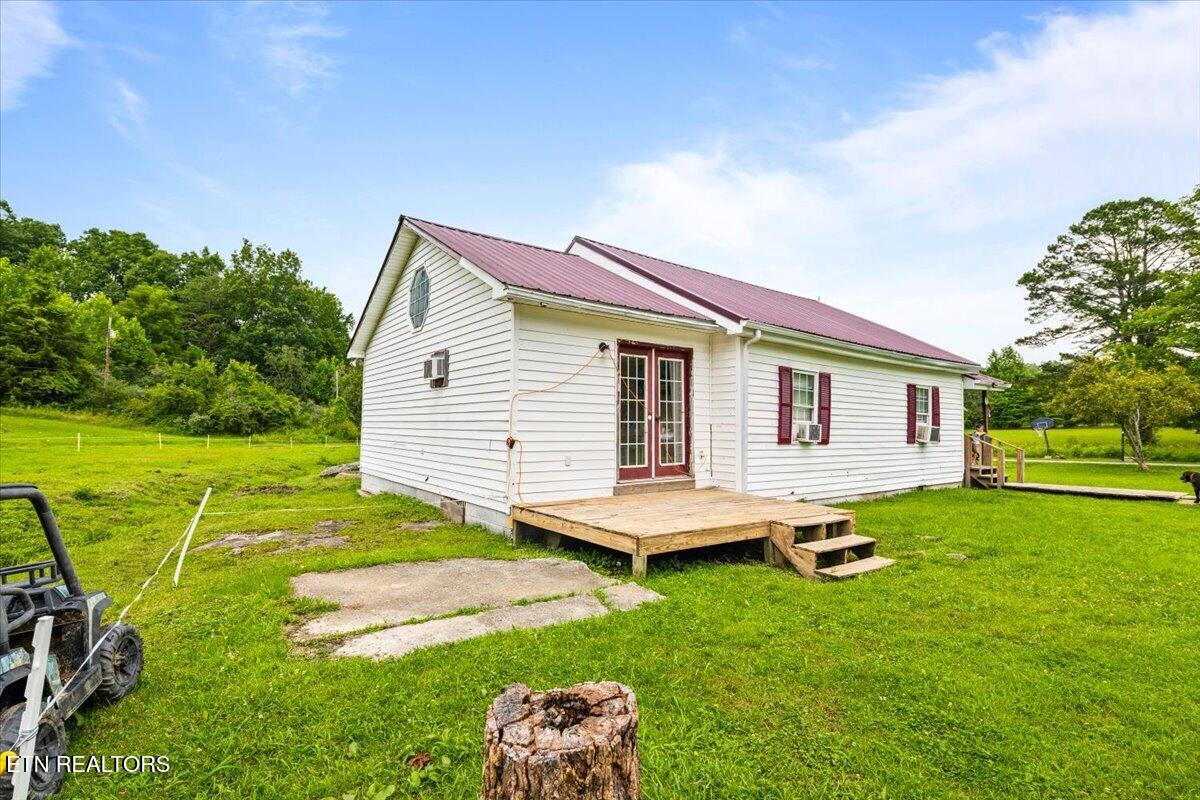 982 Little White Oak Road Duff, TN 37729 - Photo 13 of 18 982 Little White Oak Rd