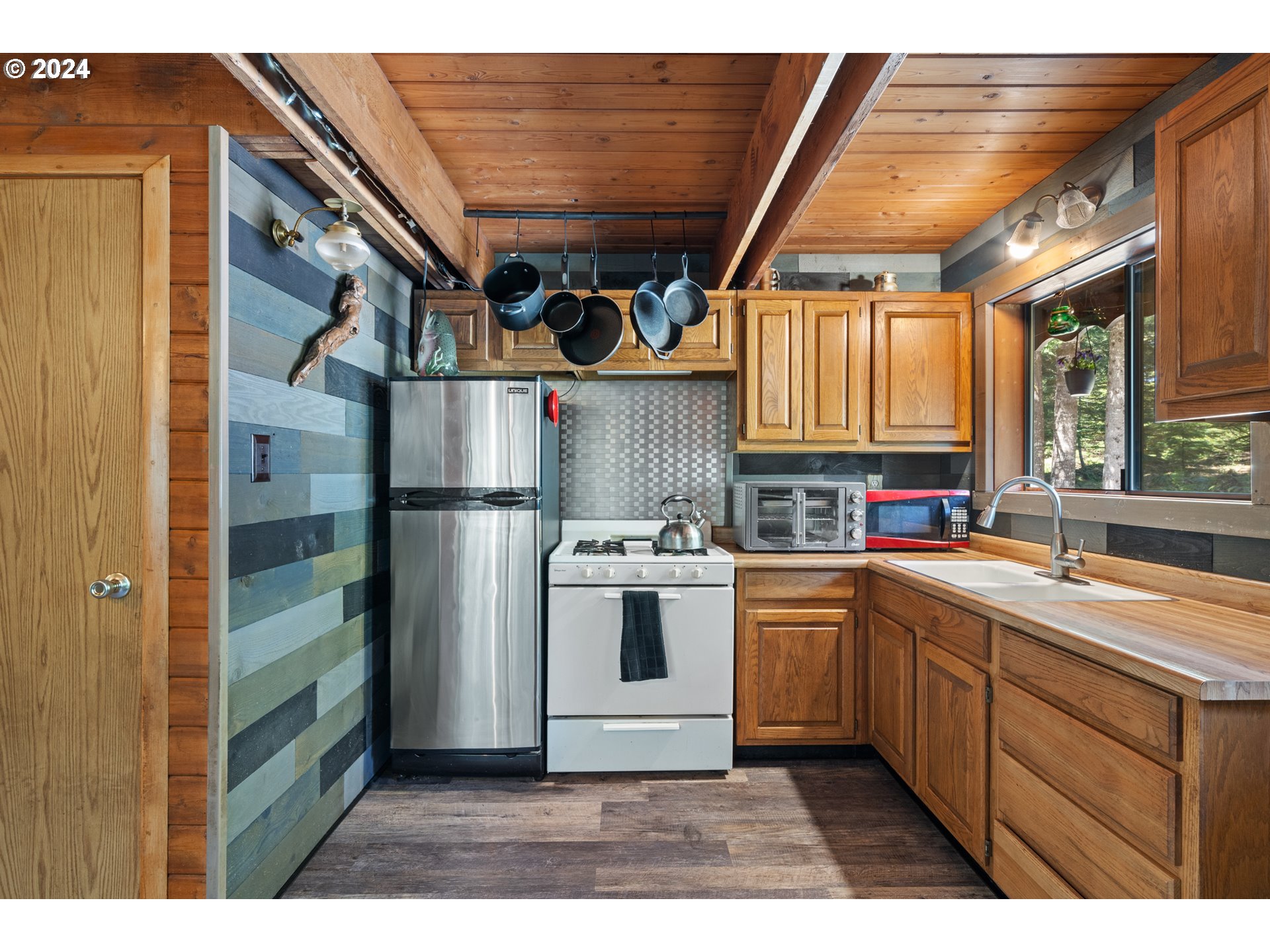 9 Marble Mountain Carson, WA 98610 - Photo 24 of 48 Gallery Image 24